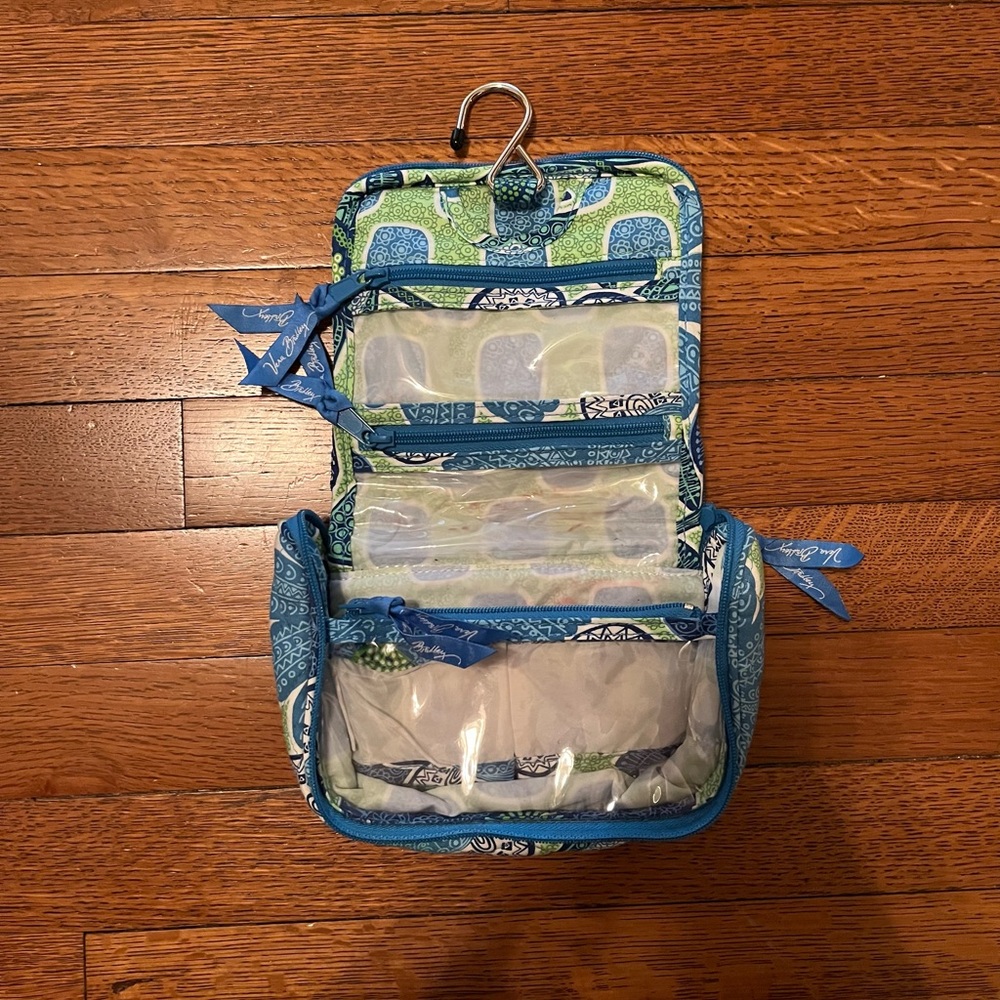 Vera Bradley travel bag